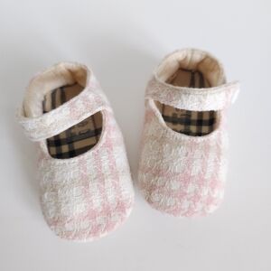 Burberry baby girls' Mary Jane shoes